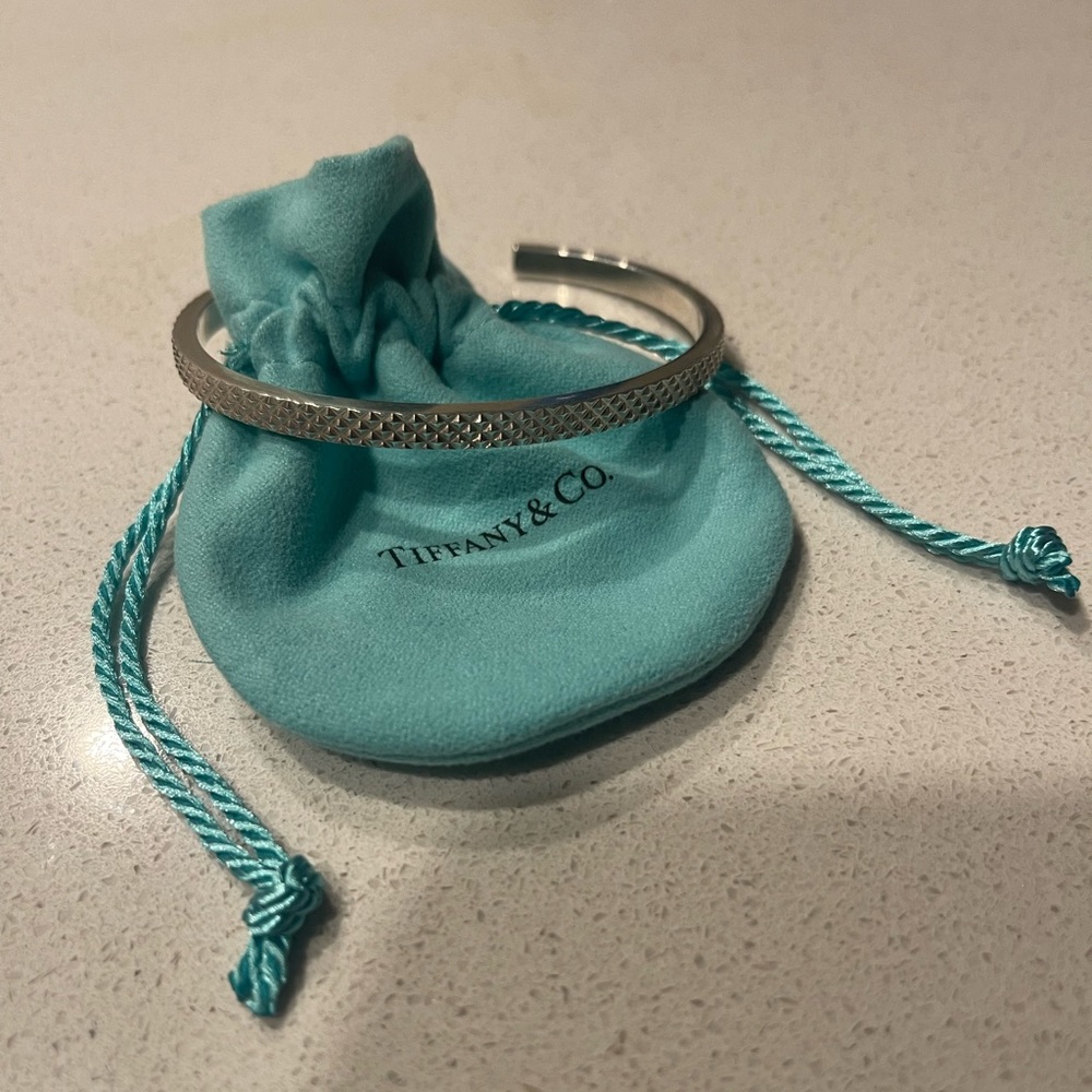 Tiffany & CO. Diamond point sterling silver cuff bracelet
